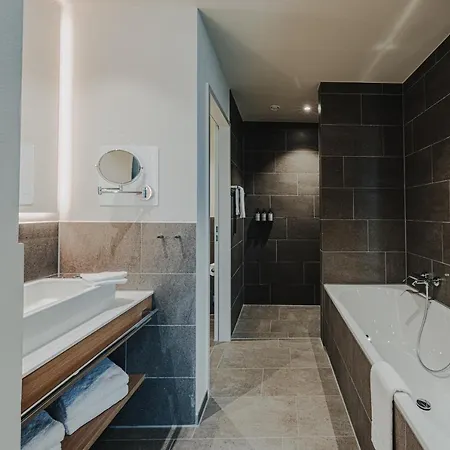 Hiive Отель Ольденбург