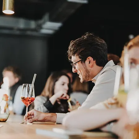 Отель Hiive Ольденбург