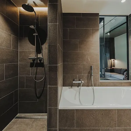 Hiive Otel 4*